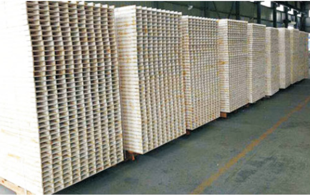 昆明岩棉彩钢板的特点分析